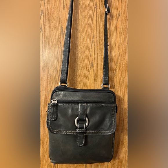 Fossil Genuine Leather Crossbody Crosstown Organizer - Picture 4 of 11